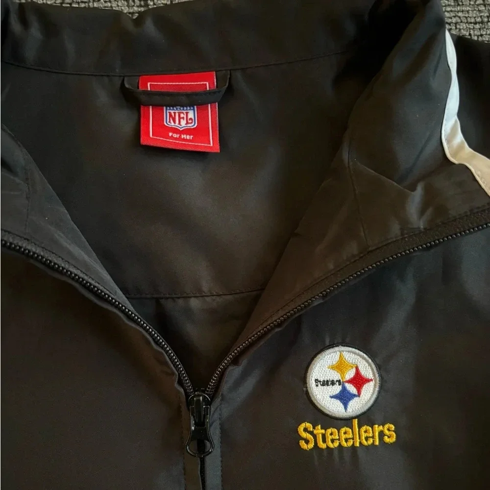 Steelers Women’s Jacket - Picture 2 of 8